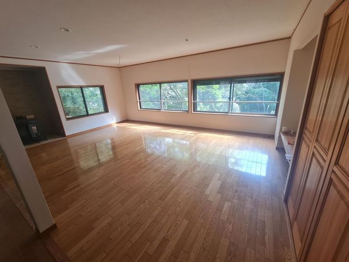 戸建て内のLDKスペース、最大61平米 - 最大61平米の広い多目的スペース、南伊東徒歩５分