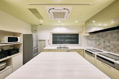 キッチン - Kyoto Guesthouse HIVE HIVEマルチラウンジ🔥 🎥　Kyoto の設備の写真