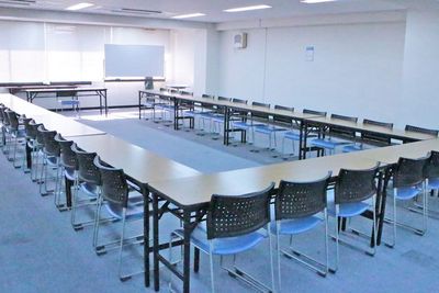 四ツ橋・近商ビル10A（コの字）※変更・現状は利用者様にてご対応 - SMG/ 四ツ橋・近商ビル ＳＭＧ貸し会議室/近商ビル10階A室(展示会・パーティープラン)の室内の写真