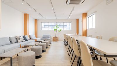 【4月リニューアルオープン】心斎橋駅2分！着席30名！広々54㎡！大型スクリーン！歓迎会/研修/会議/パーティ/ママ会/撮影 - ひろこばぁちゃんのスペース心斎橋店