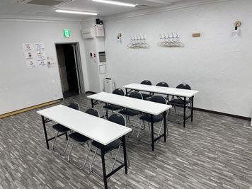 ・会議机3台
・パイプ椅子9脚
 - STUDIOFLAG高田馬場2号店 STUDIOFLAG高田馬場2号店/レンタルスタジオの室内の写真