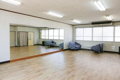 ２０２５年４月オープン・広々５５平米｜高松市中心部・24時間利用可能｜鏡×スピーカー完備｜ヨガ・ダンス・動画撮影もOK！ - 片原町レンタルスタジオ