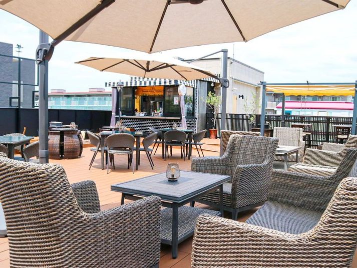 開放感溢れる武蔵小杉の屋上スペース - オフィスム屋上