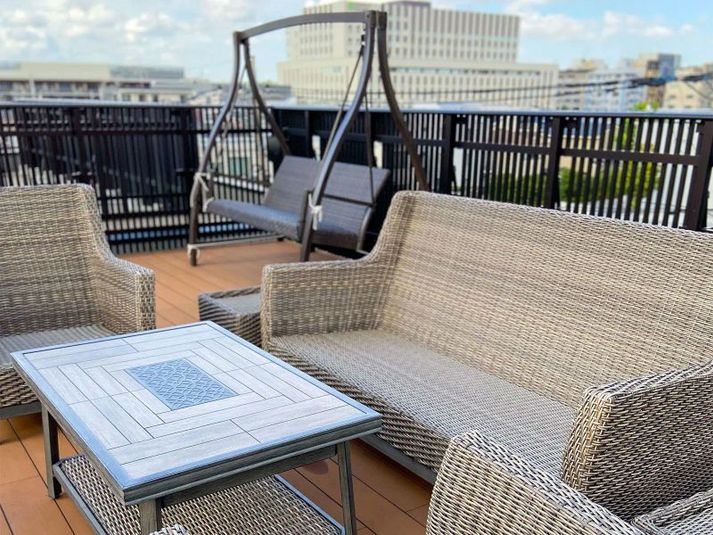 開放感溢れる武蔵小杉の屋上スペース - オフィスム屋上