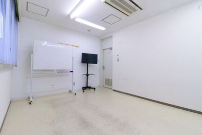 ふれあい貸し会議室 心斎橋DH ふれあい貸し会議室 心斎橋Cの室内の写真