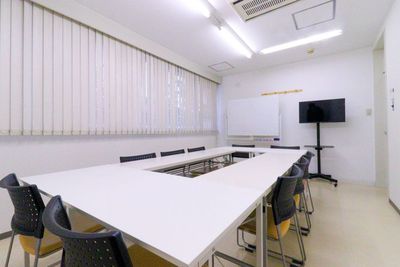 ふれあい貸し会議室 心斎橋DH ふれあい貸し会議室 心斎橋Cの室内の写真