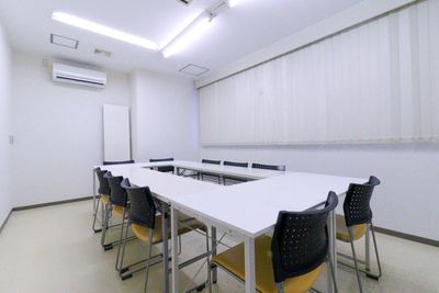 ふれあい貸し会議室 心斎橋DH ふれあい貸し会議室 心斎橋Cの室内の写真