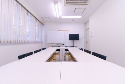ふれあい貸し会議室 心斎橋DH ふれあい貸し会議室 心斎橋Cの室内の写真