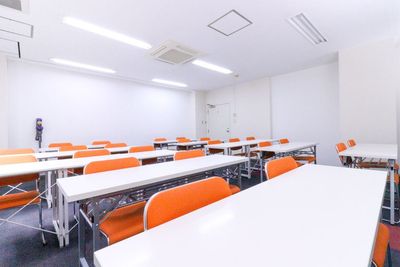 ふれあい貸し会議室 心斎橋DH ふれあい貸し会議室 心斎橋Dの室内の写真