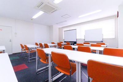 ふれあい貸し会議室 心斎橋DH ふれあい貸し会議室 心斎橋Dの室内の写真