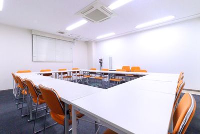 ふれあい貸し会議室 心斎橋DH ふれあい貸し会議室 心斎橋Dの室内の写真