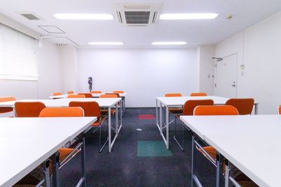 ふれあい貸し会議室 心斎橋DH ふれあい貸し会議室 心斎橋Dの室内の写真