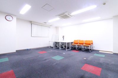 ふれあい貸し会議室 心斎橋DH ふれあい貸し会議室 心斎橋Dの室内の写真