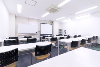 【心斎橋駅7番出口徒歩72秒！23名利用可！】プロジェクター・ホワイトボード・WiFi無料！ふれあい貸し会議室 心斎橋E - ふれあい貸し会議室 心斎橋DH