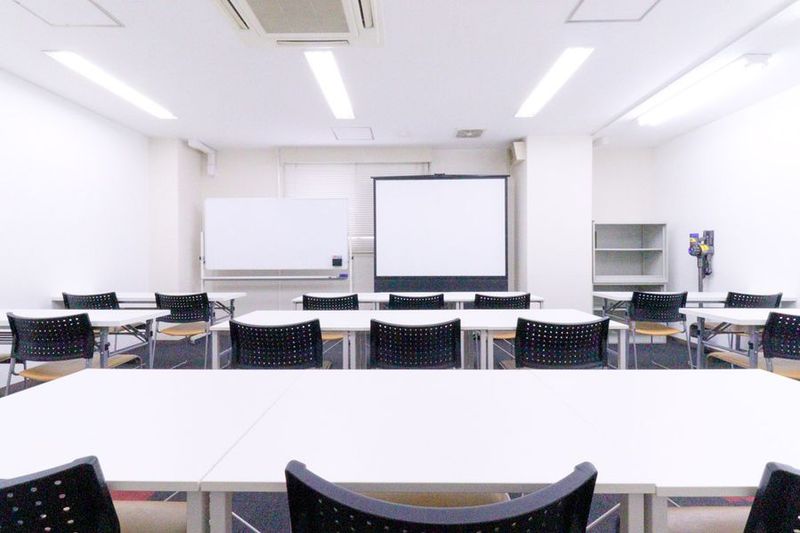 ふれあい貸し会議室 心斎橋E - ふれあい貸し会議室 心斎橋DH
