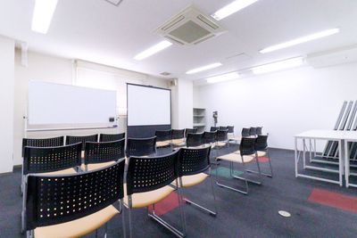 ふれあい貸し会議室 心斎橋DH ふれあい貸し会議室 心斎橋Eの室内の写真