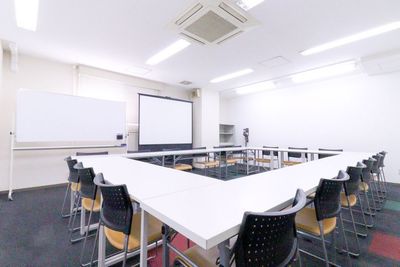 ふれあい貸し会議室 心斎橋DH ふれあい貸し会議室 心斎橋Eの室内の写真