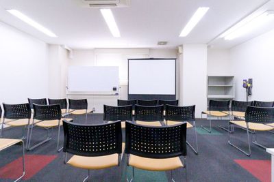ふれあい貸し会議室 心斎橋DH ふれあい貸し会議室 心斎橋Eの室内の写真
