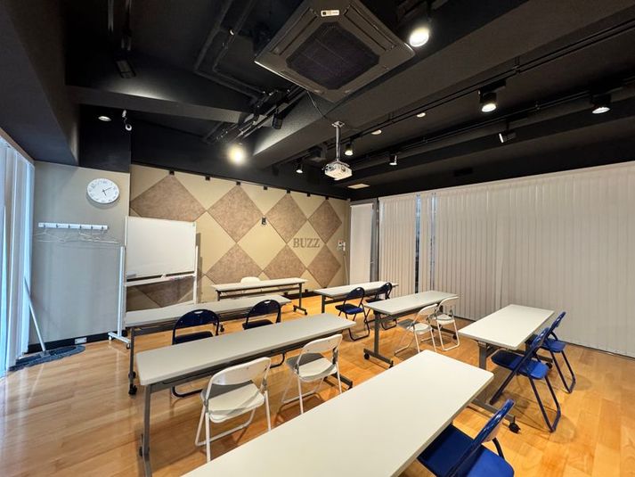 6st - 福岡本店　レンタルスタジオ　STUDIO BUZZ