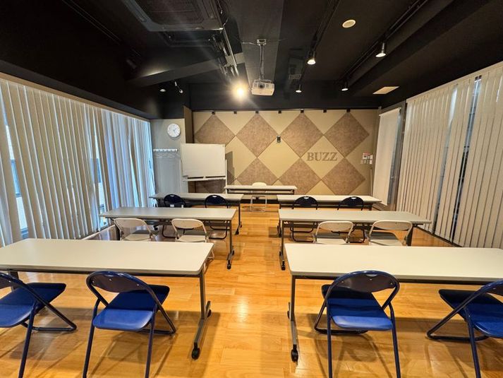 6st - 福岡本店　レンタルスタジオ　STUDIO BUZZ