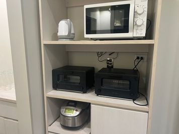 キッチン - Kyoto Guesthouse HIVE HIVEマルチラウンジ🔥 🎥　Kyoto の設備の写真