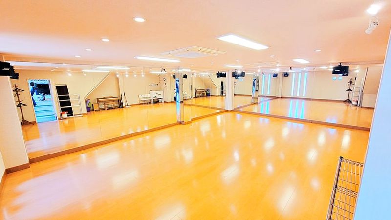 松本のレンタルスタジオ【カリマZA1Fダンス】 - カリマZA