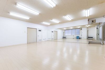 50㎡の広々ダンススペース - レンタルスタジオ「A.A.（エーツー）」 🌟50㎡の広々スペース🌟【札幌駅徒歩８分のレンタルスタジオ】の室内の写真