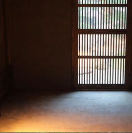 旅館 土と糸 麻績村レンタル古民家の入口の写真