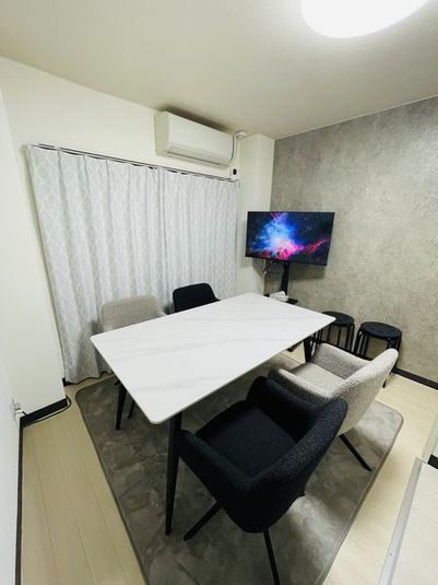 2フロア✨ダイニングルーム🤍シアタールーム小倉🤍 - 小倉駅近レンタルスペース　KCハウス　