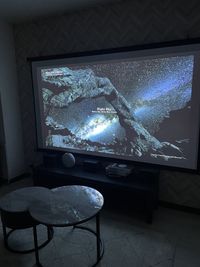 小倉駅近レンタルスペース　KCハウス　 2フロア✨ダイニングルーム🤍シアタールーム小倉🤍の室内の写真