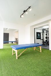 パワーラック・スミスマシン完備！自主トレ・指導・撮影利用にも最適！ - PERSONAL GYM BE:MOON