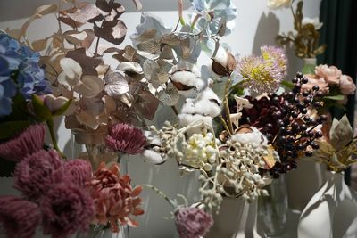 20種類ほどの造花をプロップスとしてご利用いただけます。 - LOOK UP BASE 下北沢マルチスタジオの室内の写真