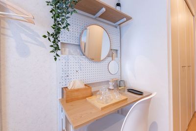 ミニテーブル - レンタルサロン moka 藤沢 藤沢駅徒歩3分！新規オープンのレンタルサロン moka 藤沢の室内の写真