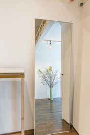 全身鏡 - Kiyoshi Co. Studio １Dの設備の写真