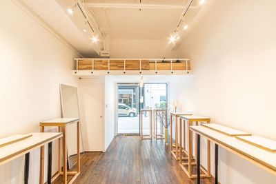 什器並び　例２ - Kiyoshi Co. Studio １Dの室内の写真