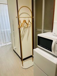 シャワー利用は有料オプションからお願いいたします！ハンガーラックあります✨ - 小倉駅近レンタルスペース　KCハウス　 小倉駅から徒歩５分！コンパクトな貸会議室の設備の写真