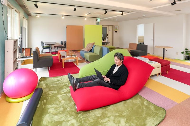 コワーキングスペースの一時利用(ドロップイン) - コワーキングスペースCoYaaah!(コヤー)