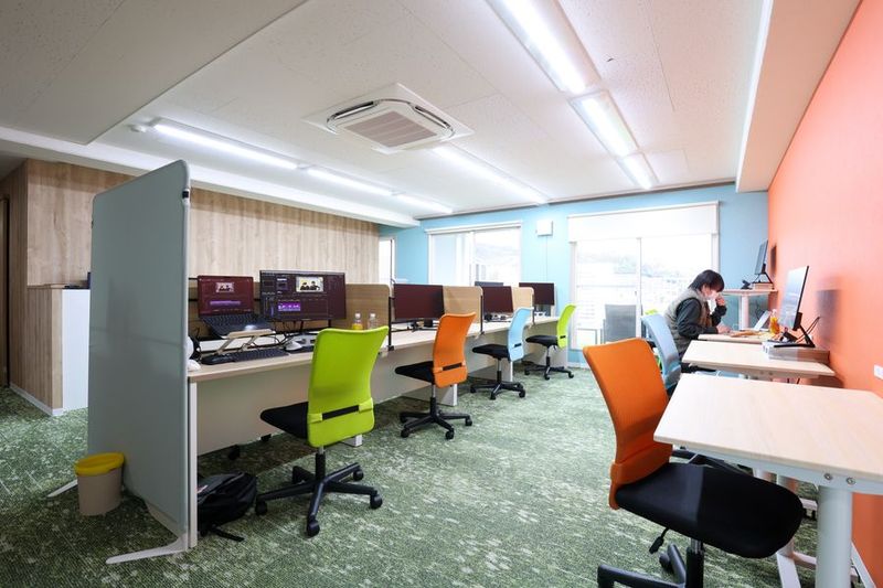 コワーキングスペースの一時利用(ドロップイン) - コワーキングスペースCoYaaah!(コヤー)