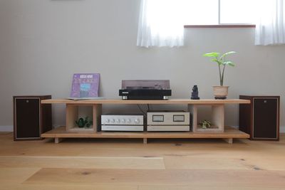 レコードも使えます - luumu.tokyo Shimomaruko レンタルスペースの室内の写真