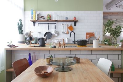 調理動画にも使いやすいキッチン※ガスはオプション - luumu.tokyo Shimomaruko レンタルスペースの室内の写真