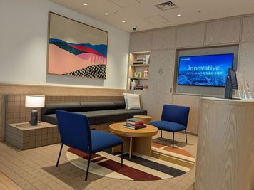 入り口付近のミニスペース - WeWork 渋谷スクランブルスクエア WeWork 渋谷スクランブルスクエア 42階ラウンジの入口の写真