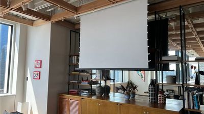 プロジェクター - WeWork 神谷町トラストタワー WeWork 神谷町トラストタワー Speakeasyの設備の写真