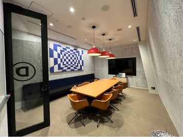 10名会議室 - WeWork アイスバーグの設備の写真