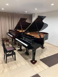 MUK音楽教室 2人以上グランドピアノ常設の音楽教室｜名古屋駅20分大曾根駅7分の室内の写真