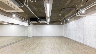 【府中駅6分】広さ47.8㎡、鏡幅6.5mの中型レンタルスタジオ／ダンスの練習や各種教室利用に最適 - レンタルスタジオ「D-Base」府中店