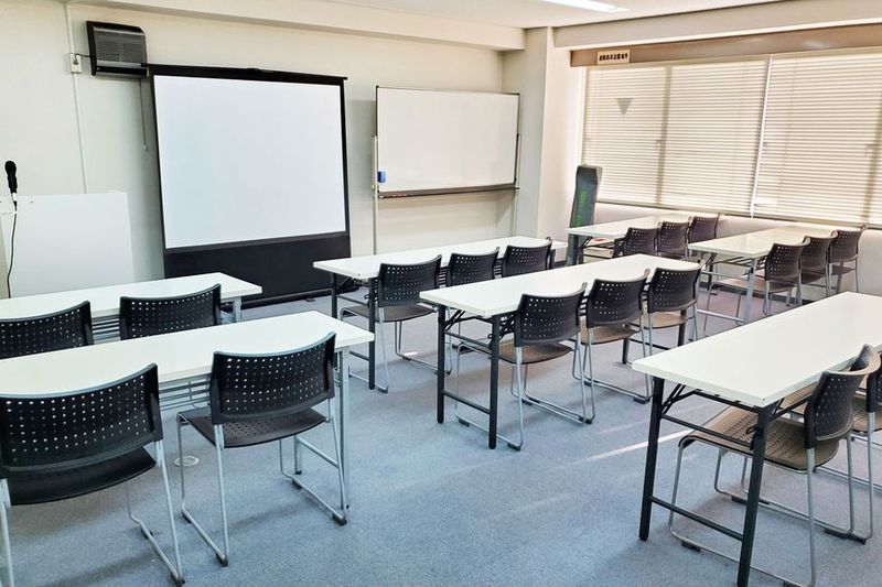 ＳＭＧ貸し会議室/近商ビル6階B室(展示会・パーティー仕様) - SMG/ 四ツ橋・近商ビル