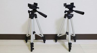 スマホ用3脚　2個 - ベストスタジオ中野 会議室『ベストルーム中野』地域最安値多目的スペースの設備の写真