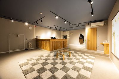 パーティールーム　ハピシャル 最大20人/駐車場５台/大スクリーン付き/飲食可/ゲーム・ボドゲの室内の写真