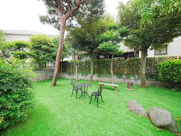 Makoto古民家ー若宮苑 【築100年・文化財級の古民家】日本庭園を楽しめる和風邸宅の室内の写真