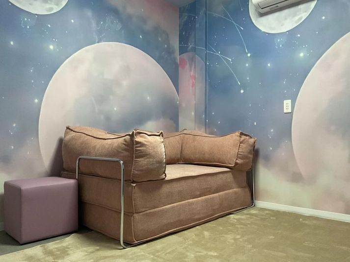 ネットカフェ複合施設 鍵付き完全個室4 カラオケ設備あり - Asian Cabin Club 複合ネットカフェ施設